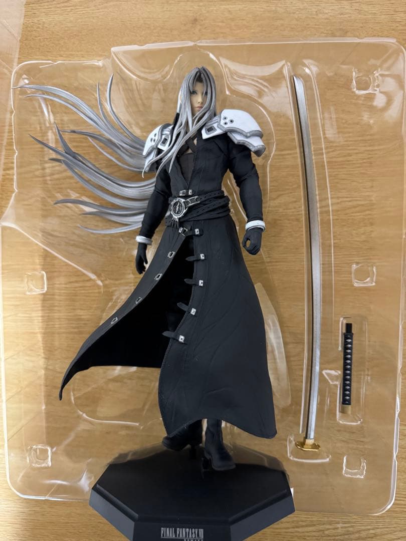 FF7リメイク発売記念くじラストワンセフィロスフィギュア開封品つや消し加工あり