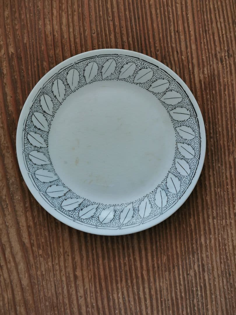 ヴィンテージ スウェーデン イェフレ ブラード リーフ 葉の線描と点描 プレート