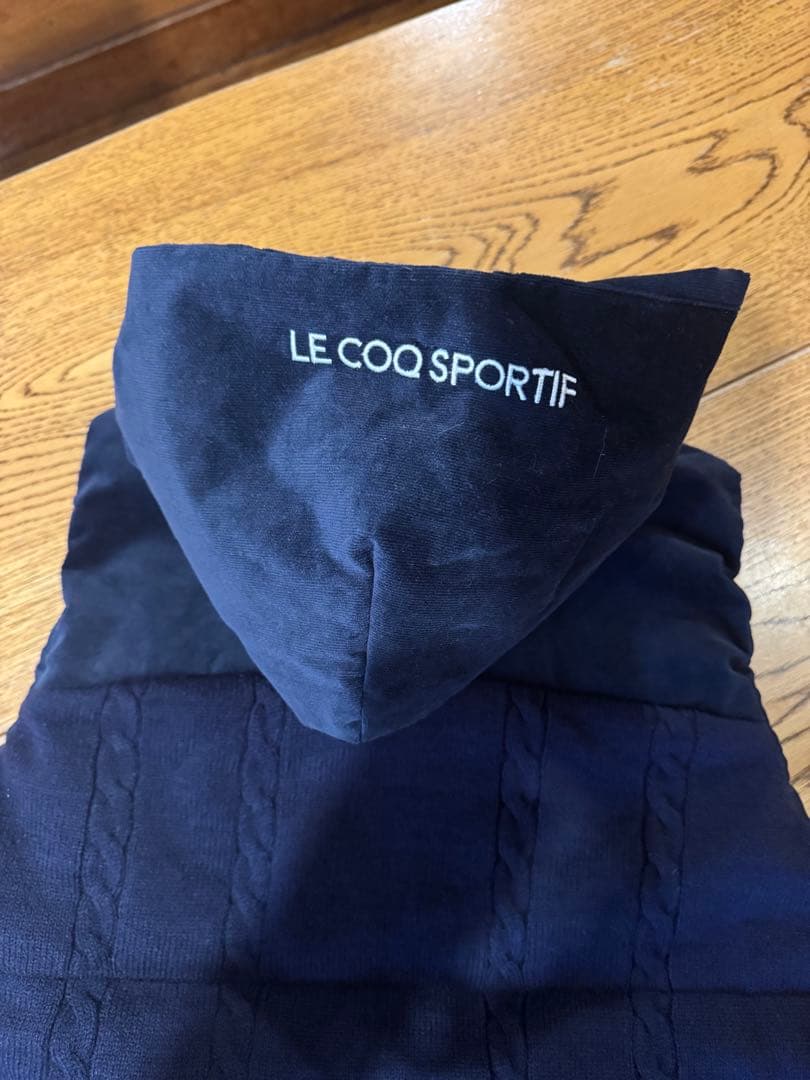 LE COQ SPORTIF フード付きベスト（保温）