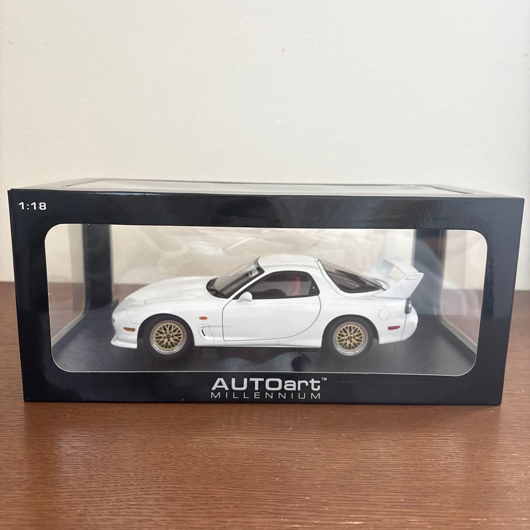 オートアート　マツダ　アンフィニ　RX-7 FD3S ホワイト　1/18