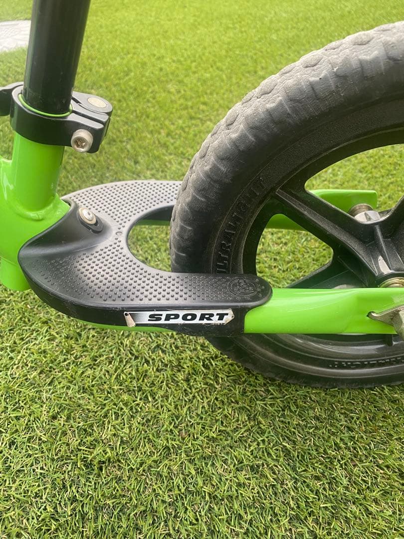 ストライダースポーツプロ＆プロテクター＆ヘルメット＆スタンド＆ベル　5点セット