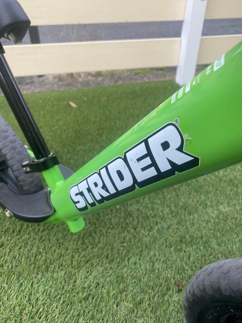 ストライダースポーツプロ＆プロテクター＆ヘルメット＆スタンド＆ベル　5点セット