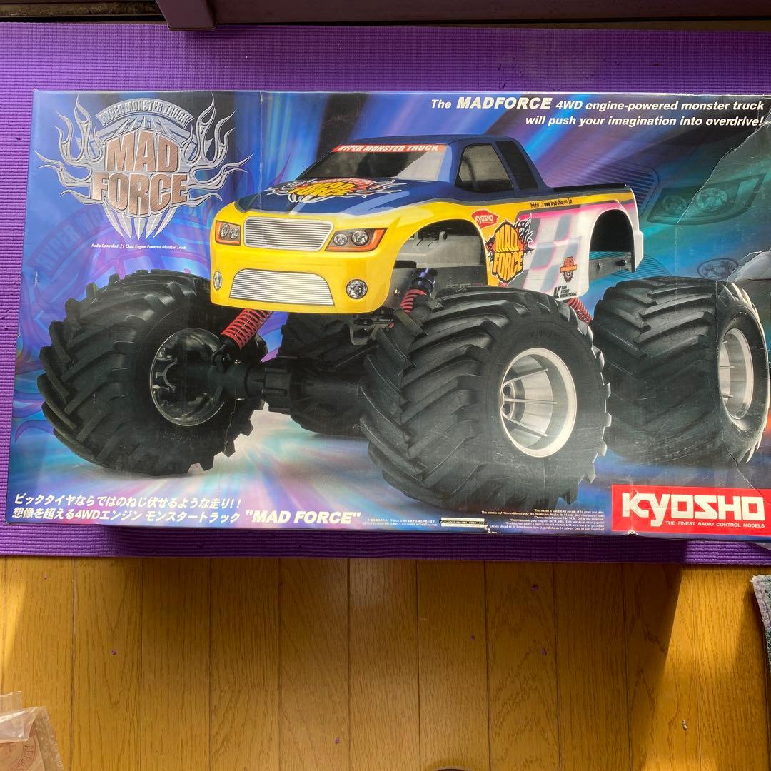 京商モンスタートラック4WDマッドフォースRCエンジン