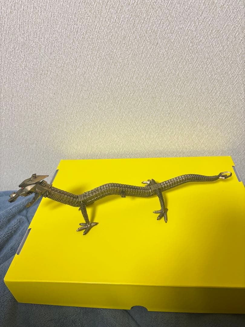 ウルトラ怪獣シリーズ ソフビ 1993 ナース ゴールド