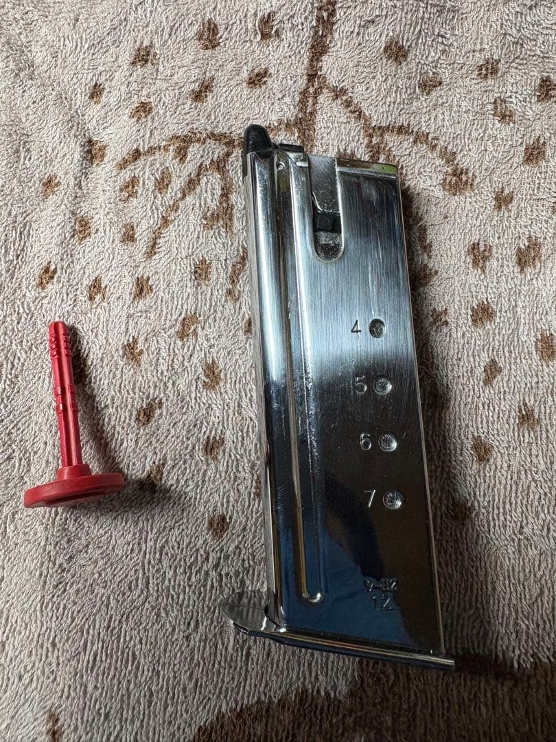 DESERT EAGLE .50AE クロームステンレス