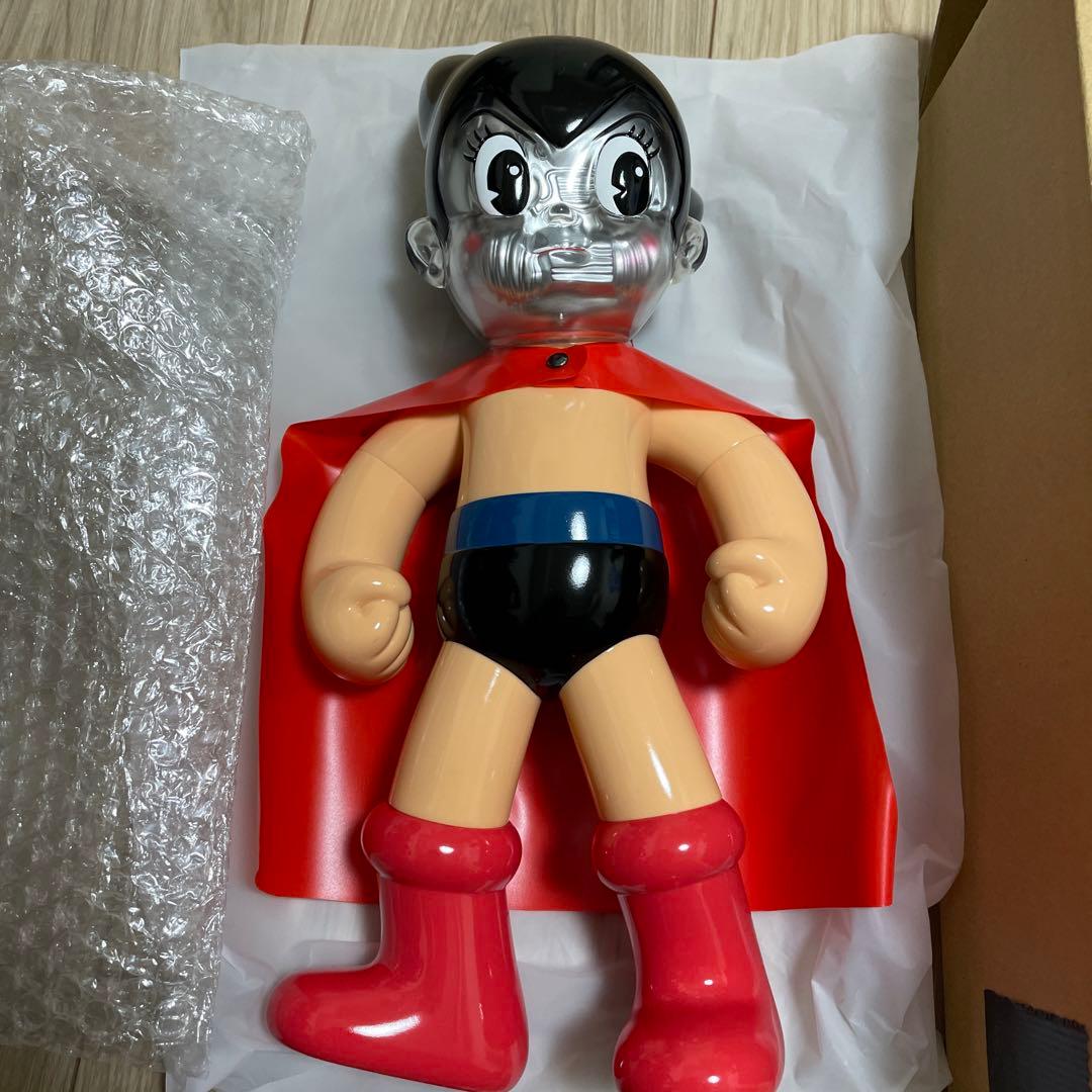 抽選当選　購入シークレットベース　鉄腕アトム　マントver フィギュア手塚治虫