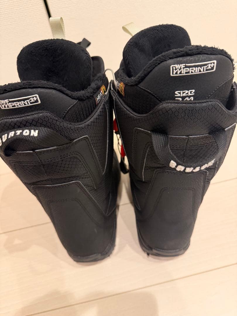 Burtonスノーブーツ