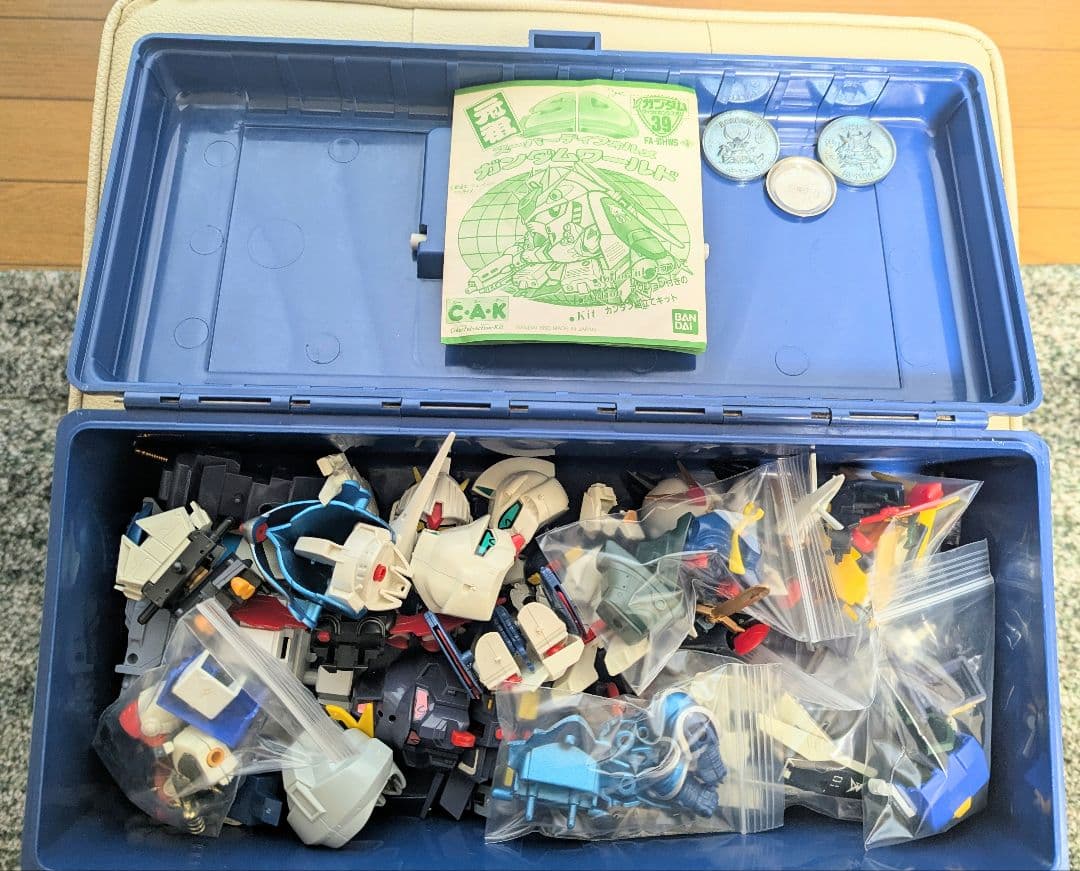 希少　元祖SDガンダム　スーパーディフォルメガンダムワールド＆ガンダムメダル