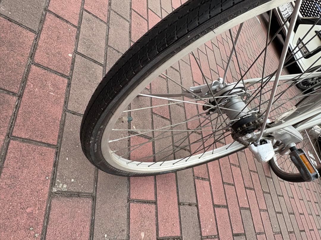 オートライト/3段変速付き軽快車(26㌅)お引き取りですが、配達も可能です。