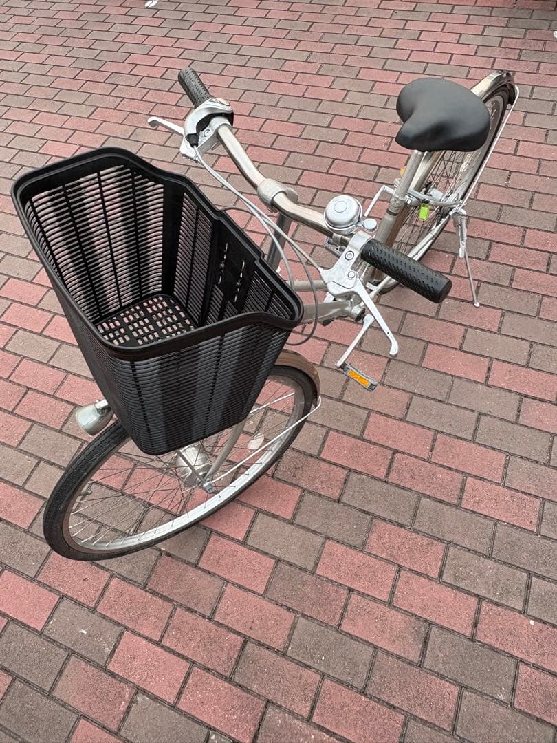 オートライト/3段変速付き軽快車(26㌅)お引き取りですが、配達も可能です。