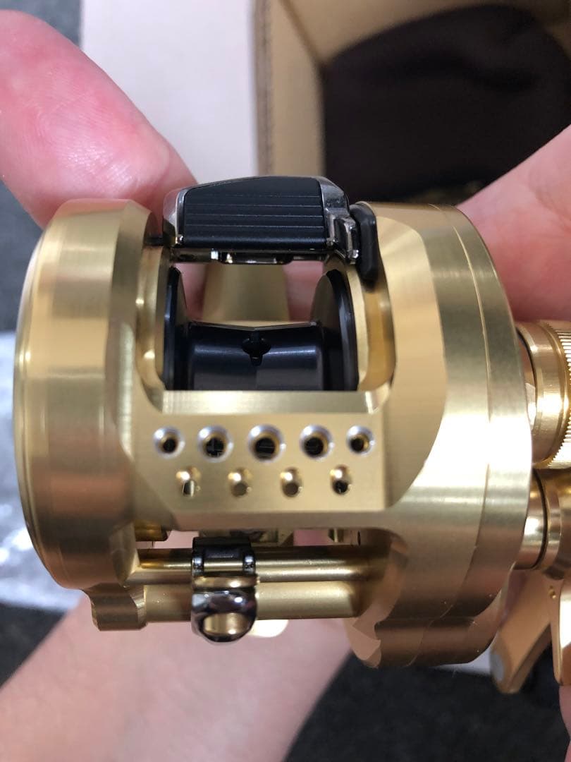 SHIMANO カルカッタコンクエスト 101HG