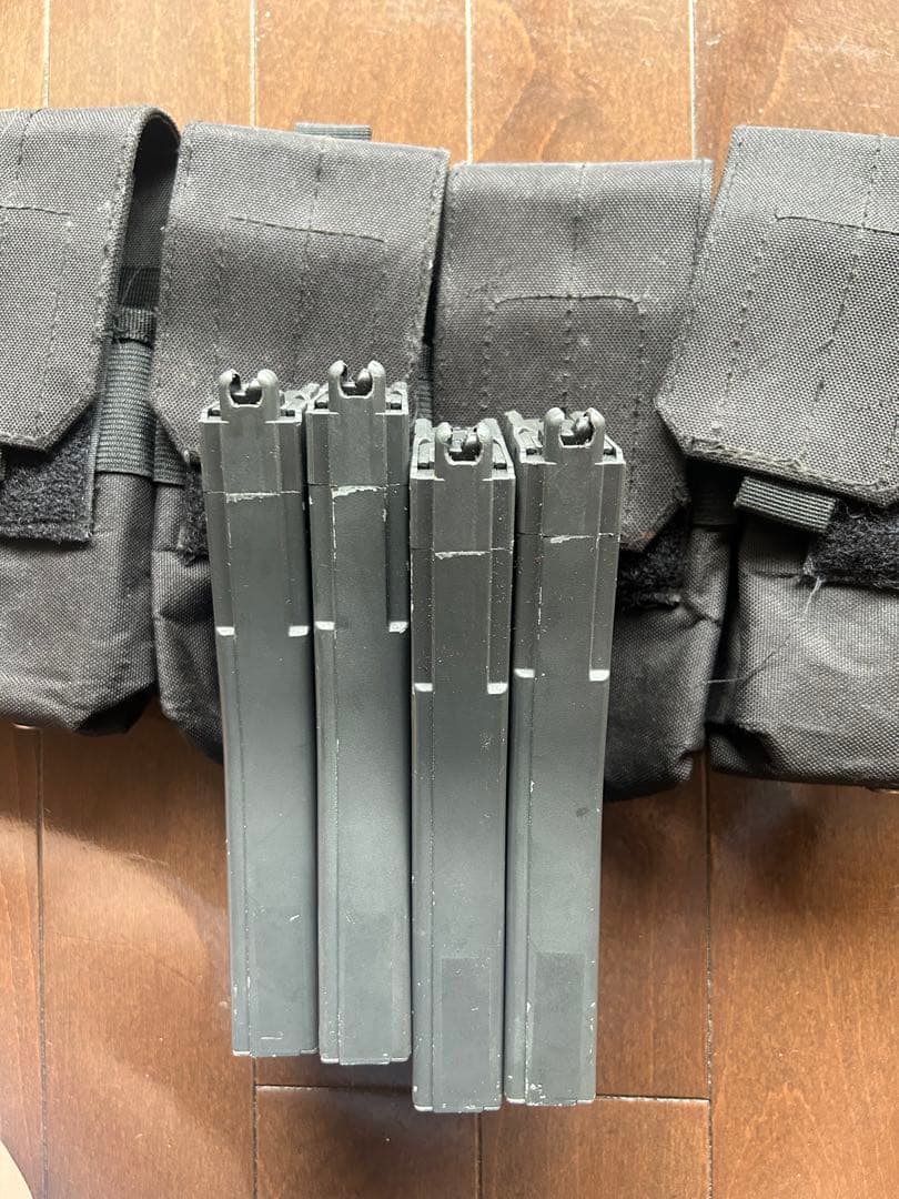 ksc M4 ガス　マガジン 4本セット　マガジンホルダーサービス