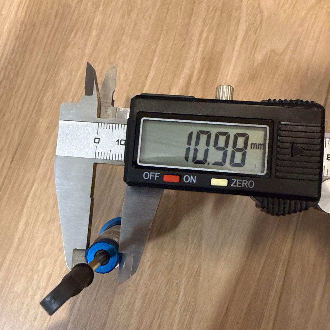 アソシ　Associated ショック4個セット b74.1 12ミリ