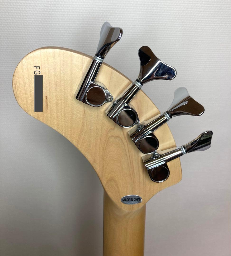 FERNANDES ZO-3 BASS ホワイト アンプ内蔵 ショートスケール