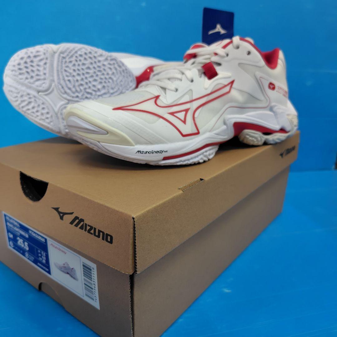 ミズノ V1GA240060 25.5 ウエーブライトニング Z8/新品未使用