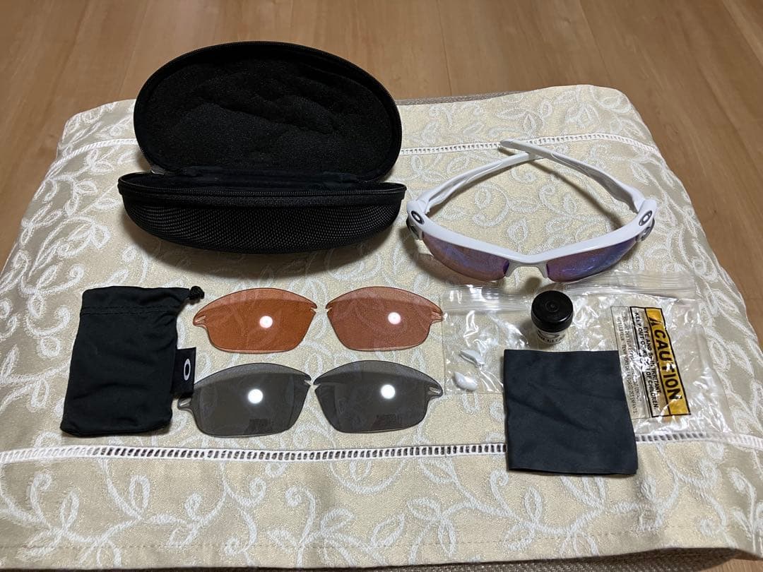 Oakley レディース スポーツサングラス 交換レンズ付き