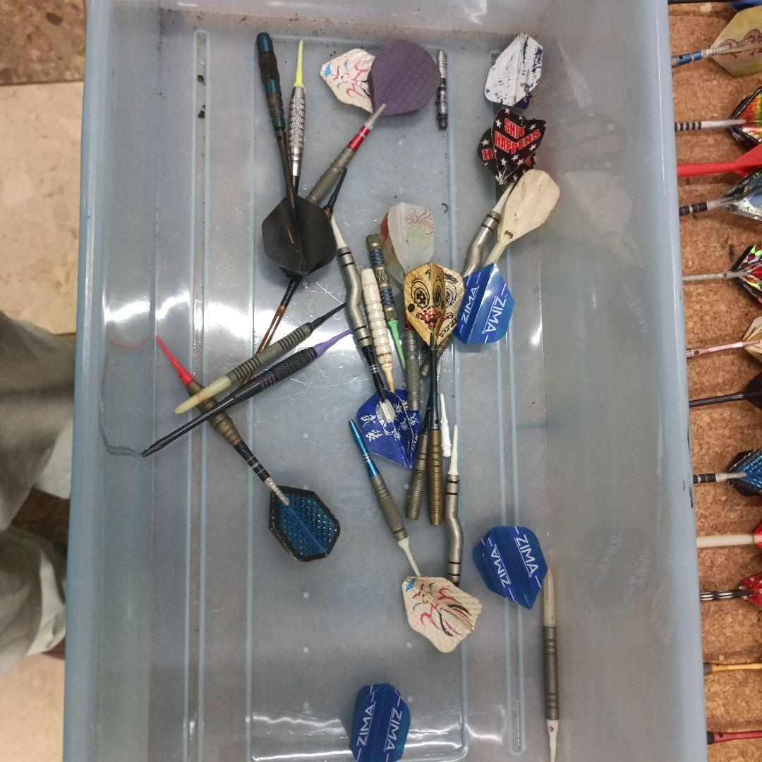 黄*読様 ３５９６）ダーツの矢 約８０本　大量まとめ／フライト シャフト バレル