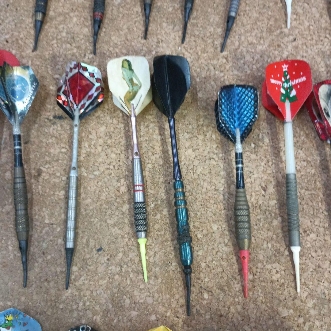 黄*読様 ３５９６）ダーツの矢 約８０本　大量まとめ／フライト シャフト バレル