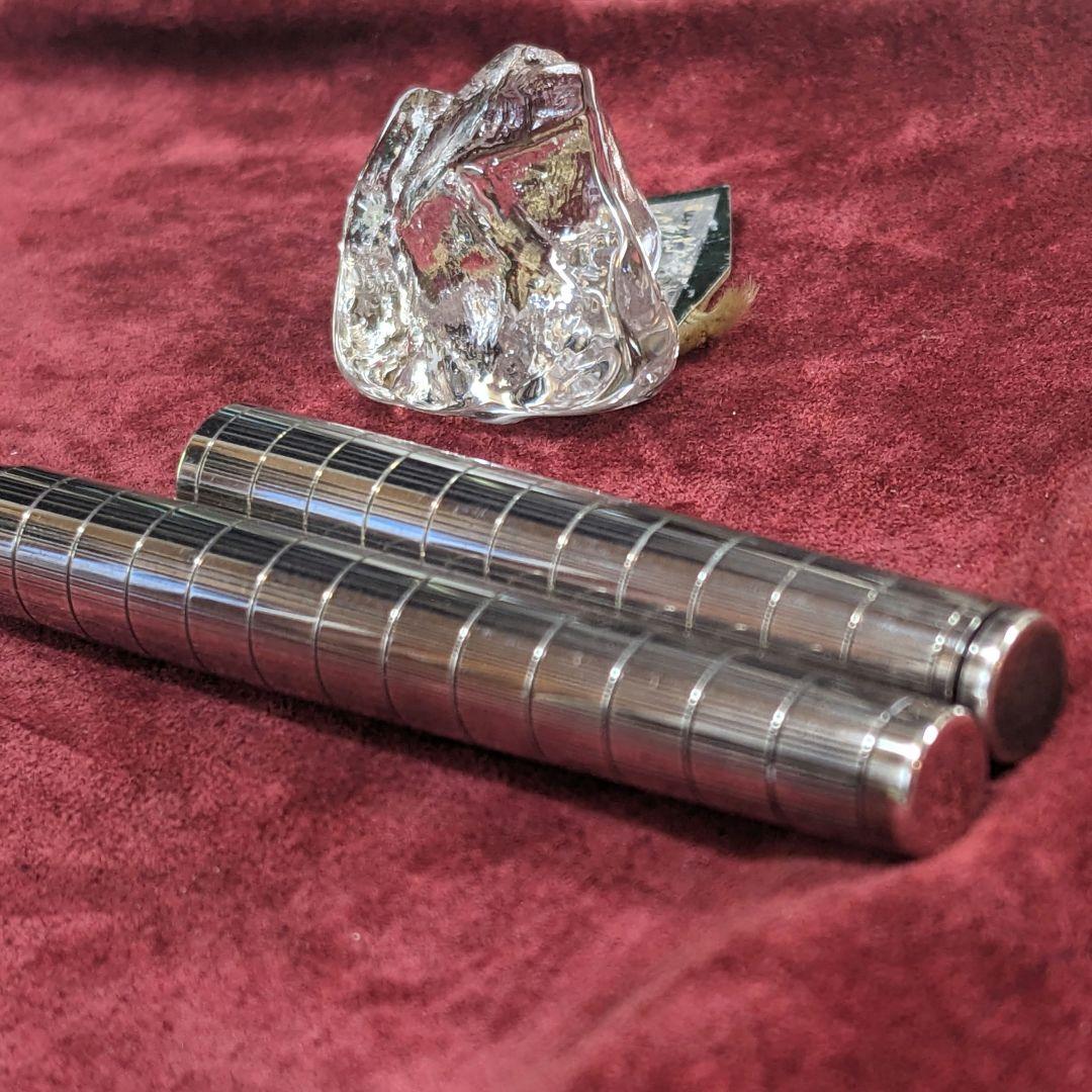 プラチナ18KWG万年筆リビエールⅤ変則格子柄