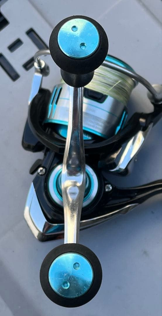 H*T様 エメラルダス LT2500S-H-DH スピニングリール