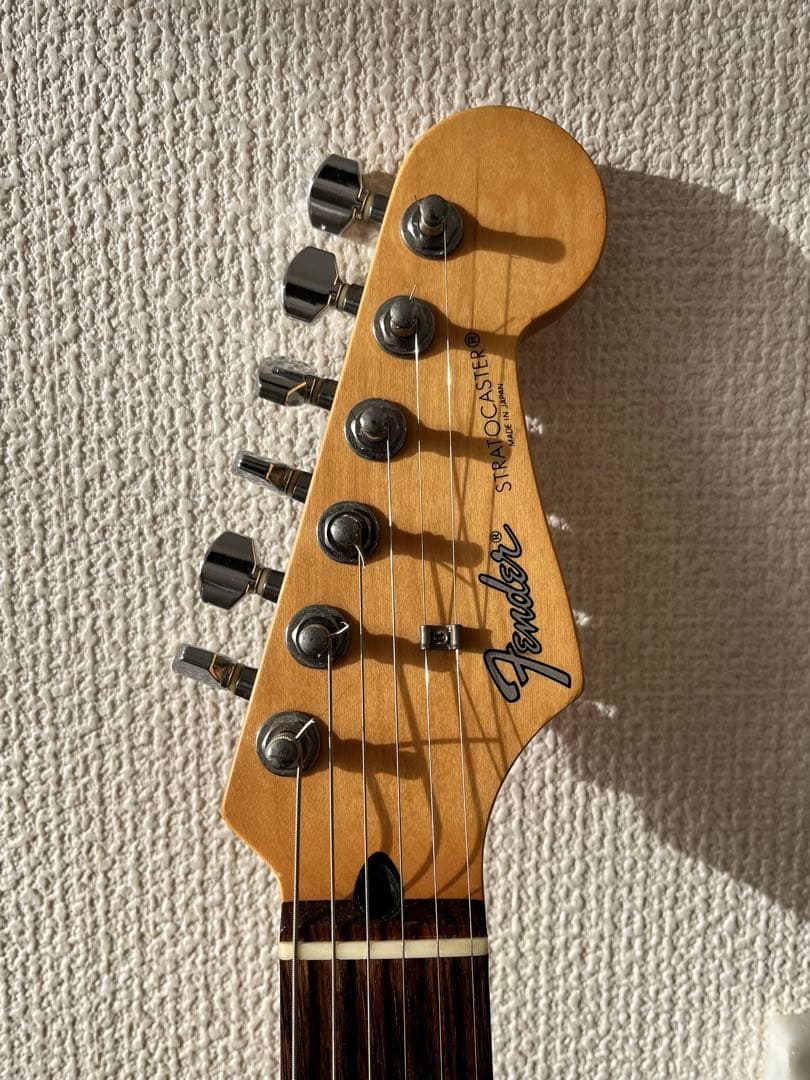 Fender Japan Stratocaster ブラック 簡易ケース付き
