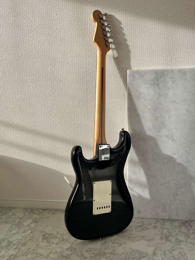 Fender Japan Stratocaster ブラック 簡易ケース付き