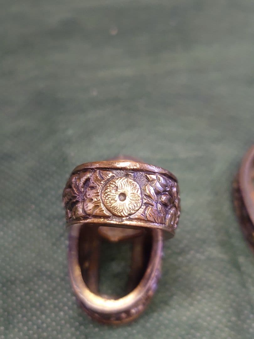 縁、3点、真鍮？砲金？