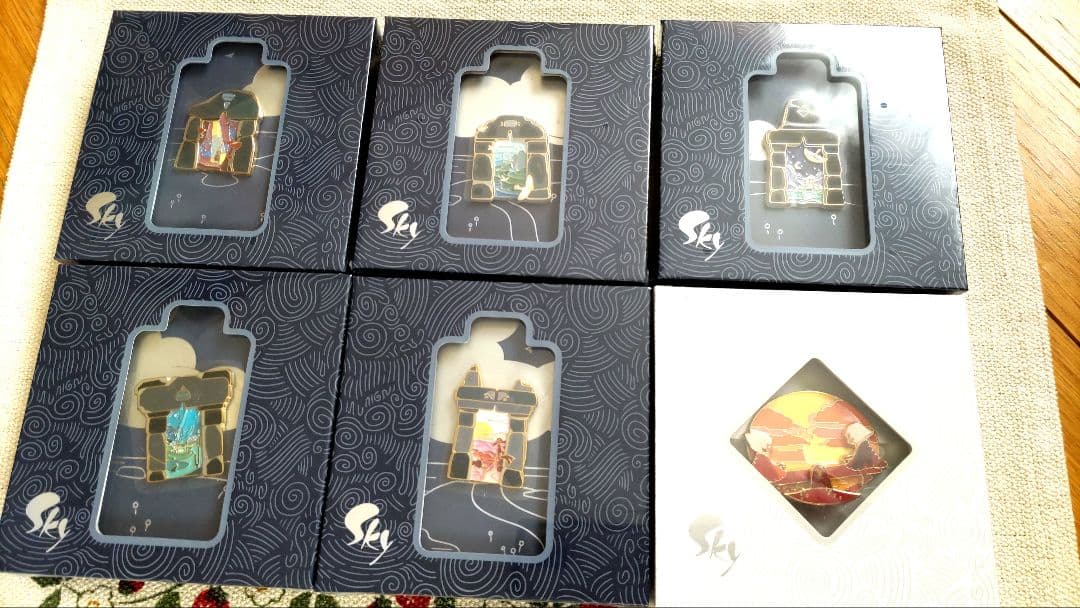 【未連携/未開封】Sky星を紡ぐ子どもたち STARピンバッジセット