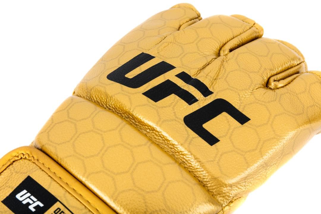 【独占】UFC 5Eight チャンピオン 公式グローブ新品 激レアXS-L