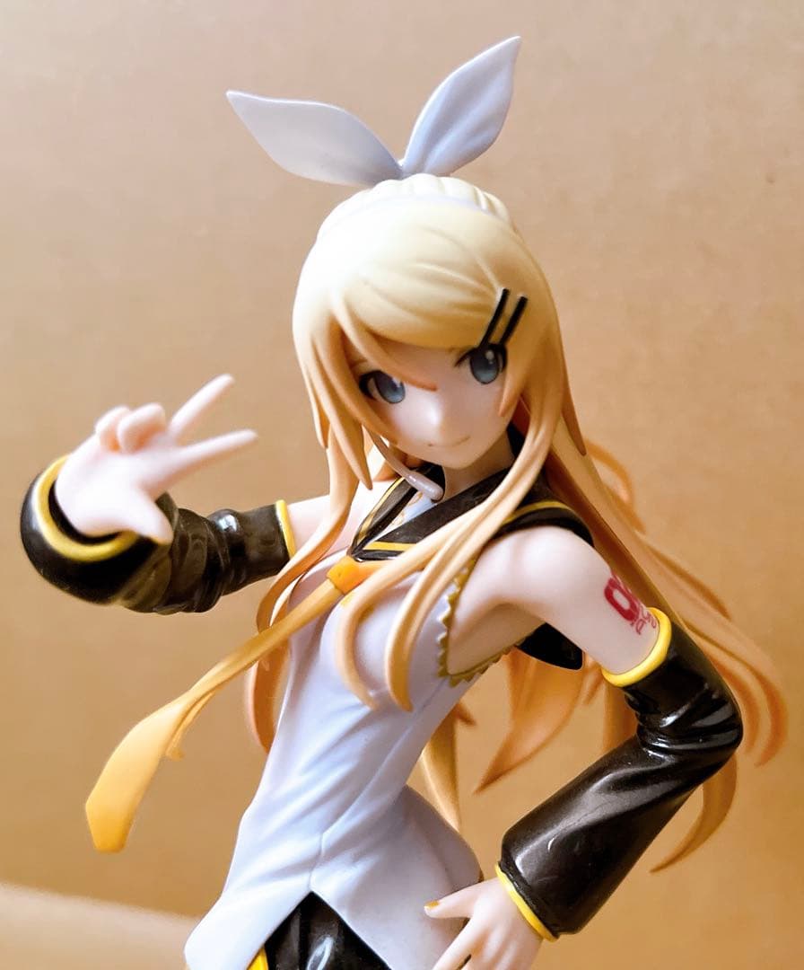 鏡音リン 『リンちゃんなう! 』 大人リンVer. 1/8スケール