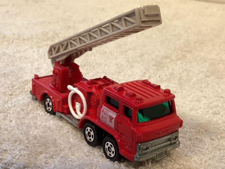 トミカ　NO.29 日野　ハシゴ消防車（東淀川）　日本製　スーパーギフト