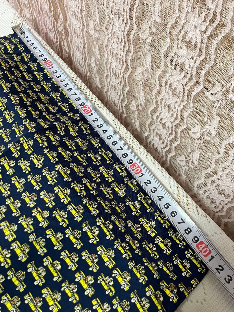 ジェームスリジィのシルク製 車柄スカーフMade in Italy