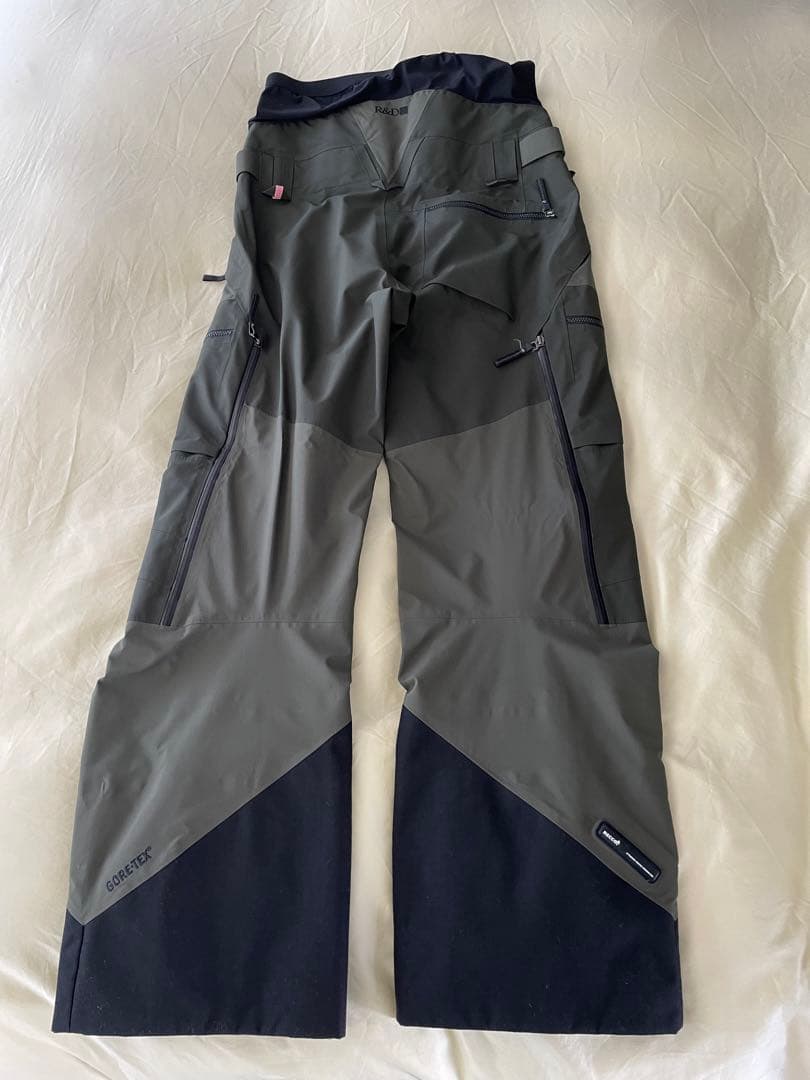 スキー PeakPerfomance HeliverticalJacet M