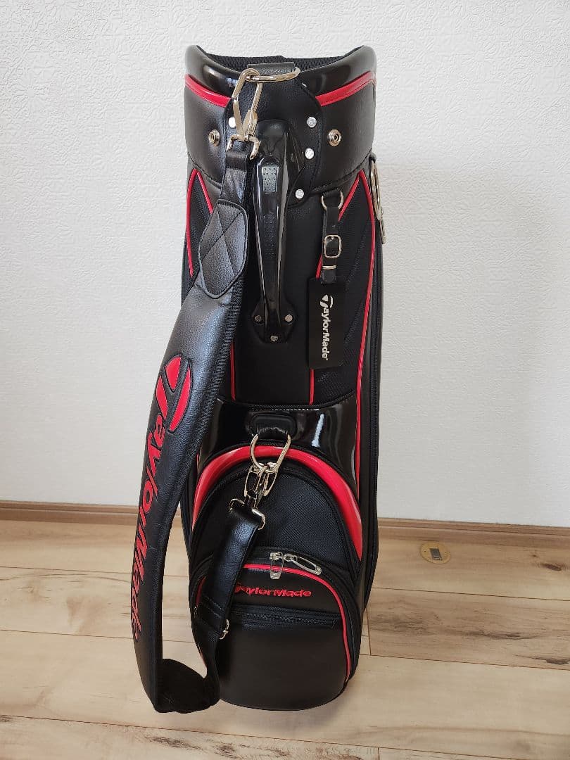 美品 テーラーメイド SY202 キャディバッグ 9型 赤×黒 フード付き