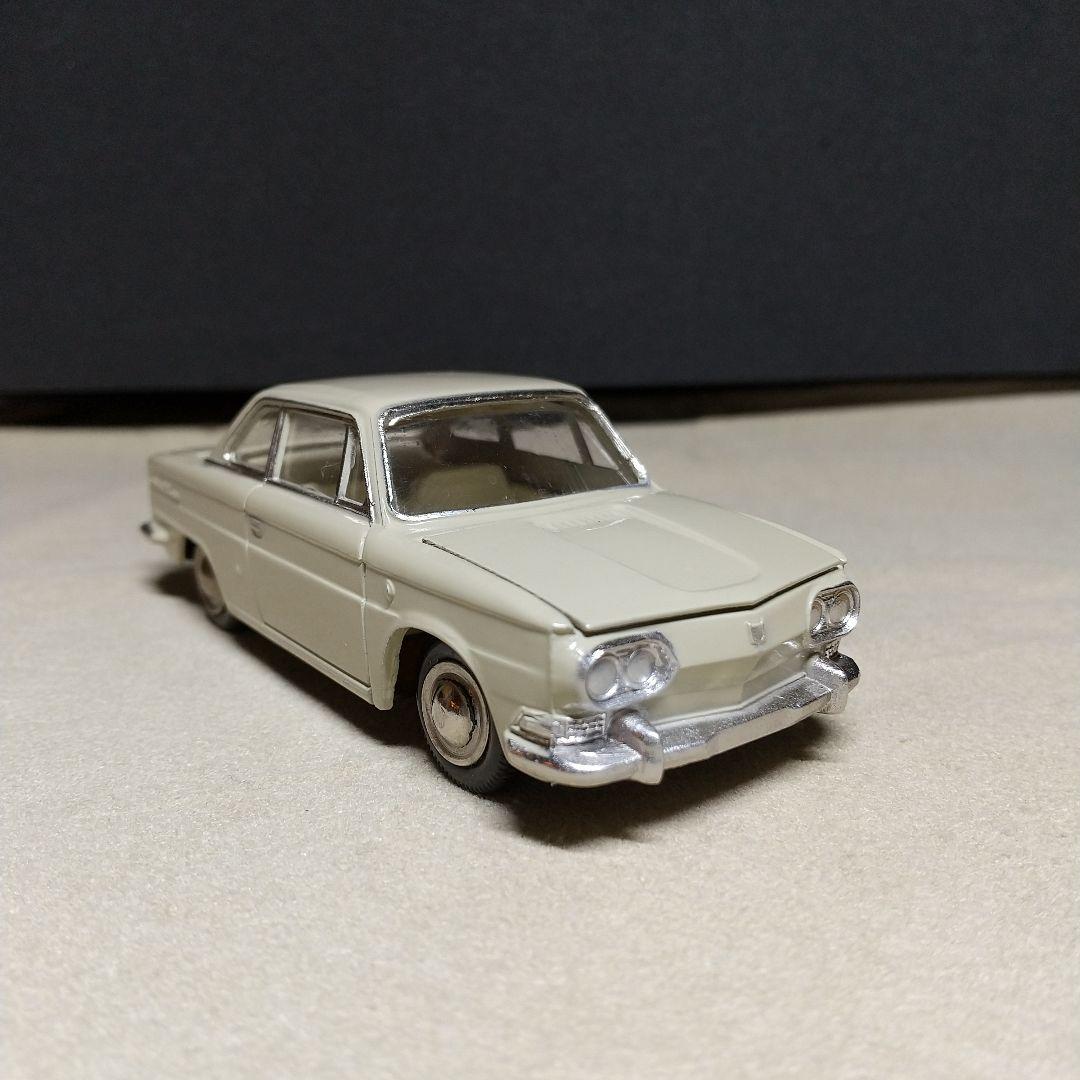 モデルペット　日野コンテッサ・1300・クーペ