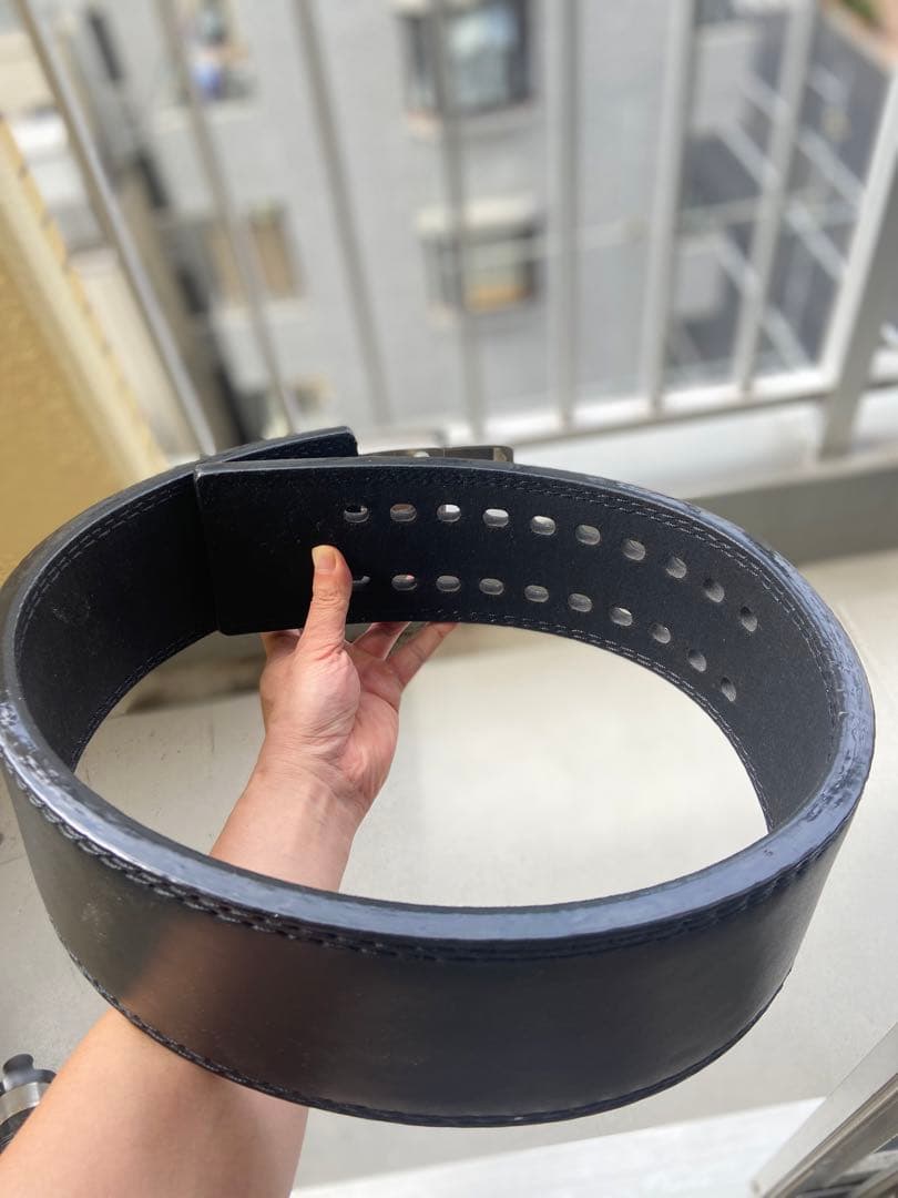 黒 レザーパワーベルト 調整可能穴付き