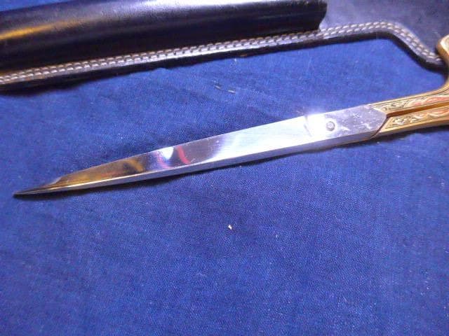 全長24センチ　ドイツ　ゾーリンゲン／DORKOの美しいハサミ　皮のケース付き