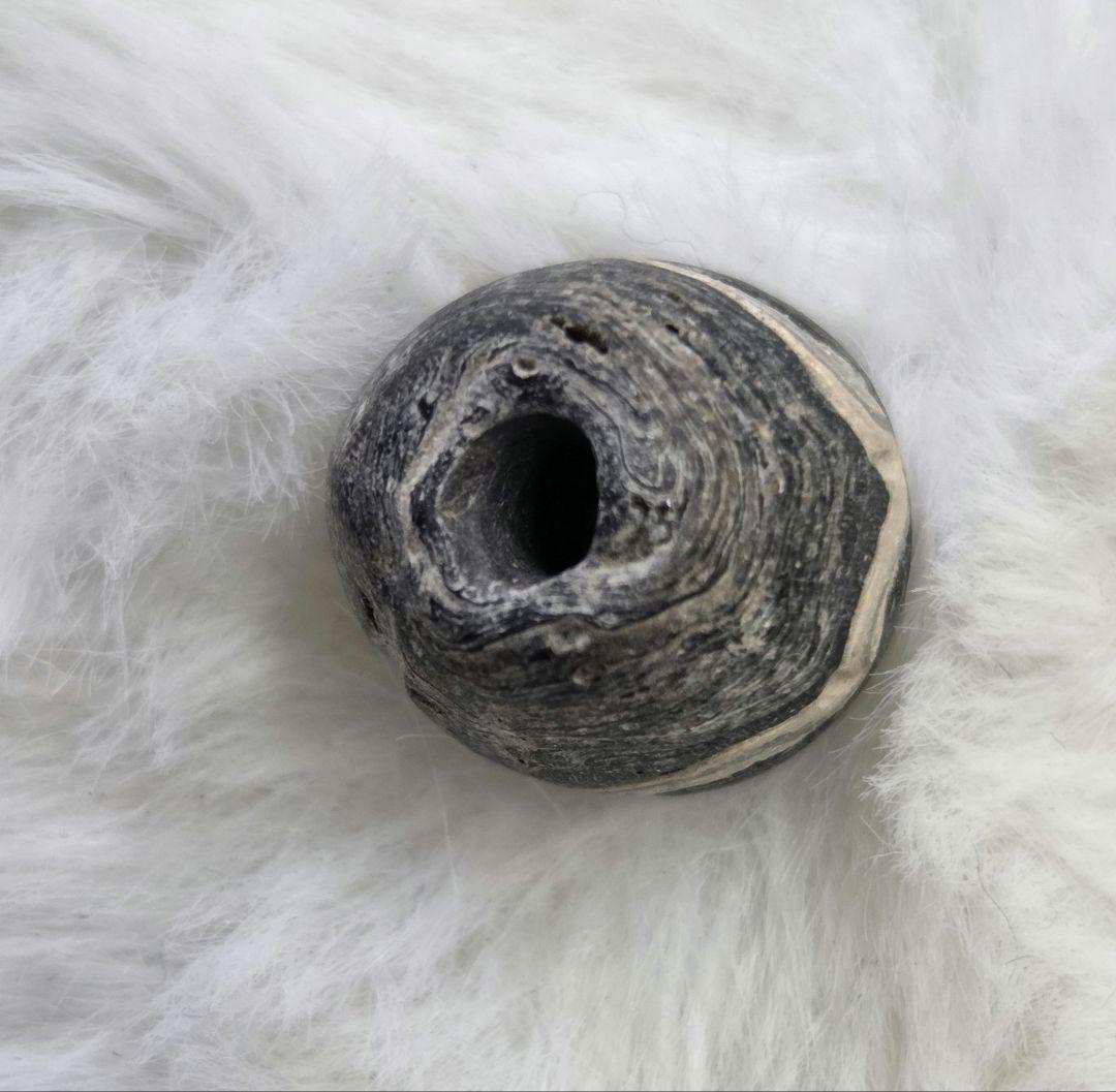 016　蜻蛉玉　古い波状模様の黒白ビーズ！