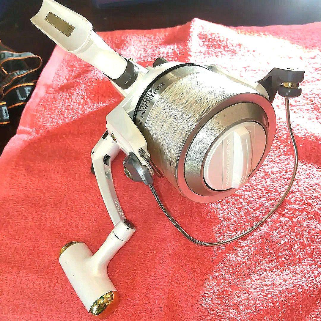 DAIWA EMBLEM−Z 4500A ホワイト