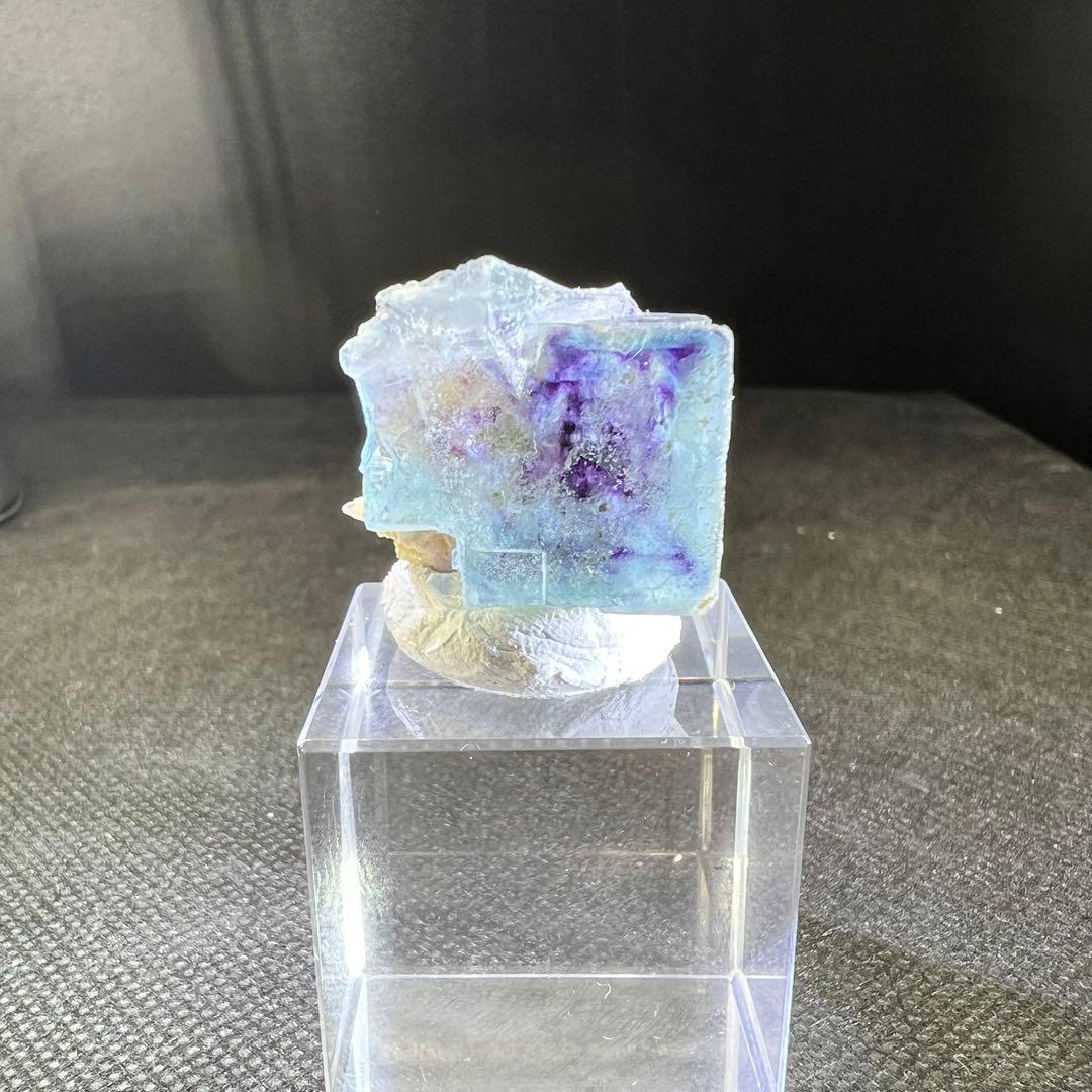 ヤオガンシャン産　ブルーゾーニング　パープルファントムフローライト