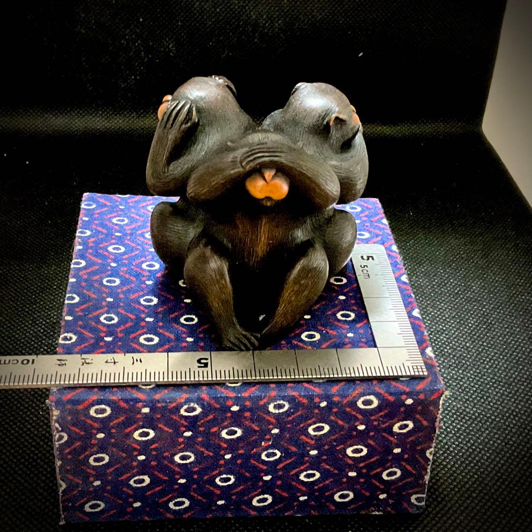 三猿　「見ざる、言わざる、聞かざる」彫銘「光一」置物根付