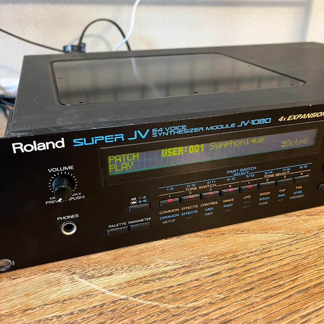 Roland JV-1080 Super JV シンセサイザー