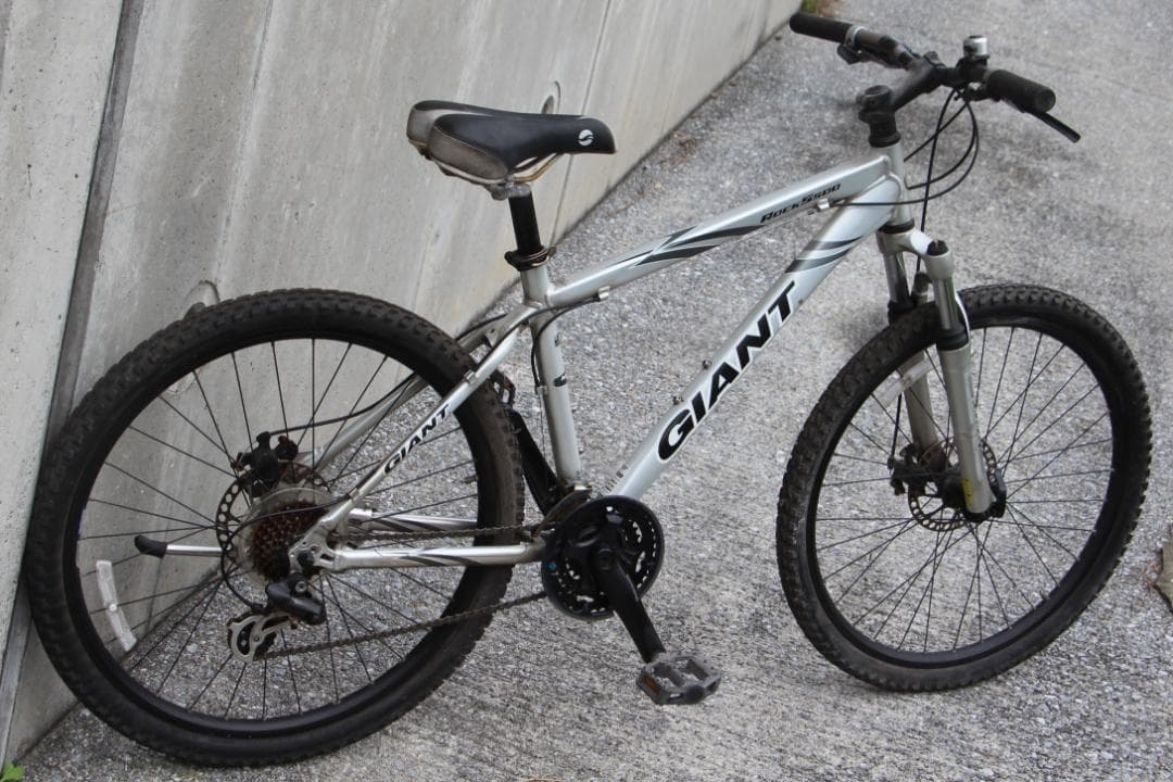 引き取り限定♪GIANT♪ROCK5500♪前後ディスクブレーキ♪ジャイアント♪
