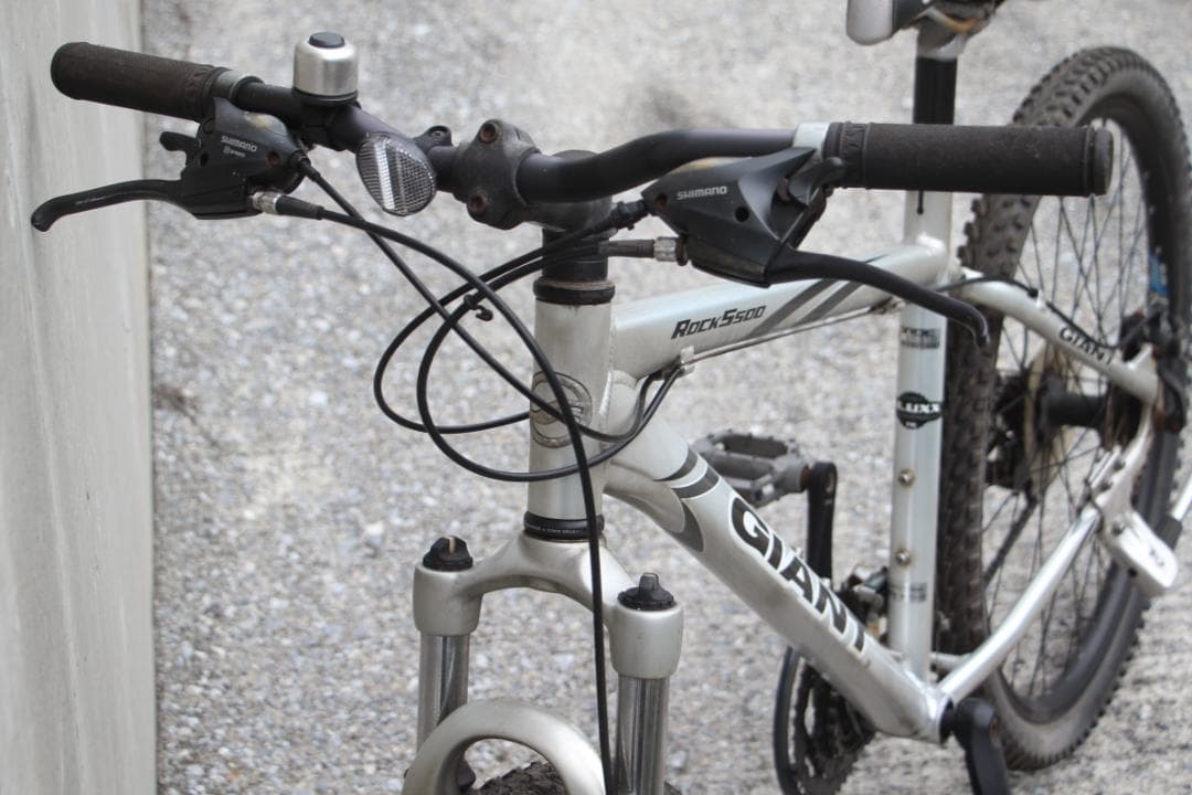 引き取り限定♪GIANT♪ROCK5500♪前後ディスクブレーキ♪ジャイアント♪