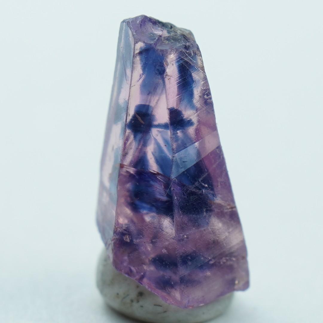 ウインザサファイア　結晶　タンザニア産