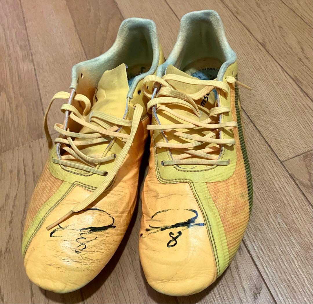 川崎フロンターレ　脇坂泰斗　実使用スパイク　サイン付