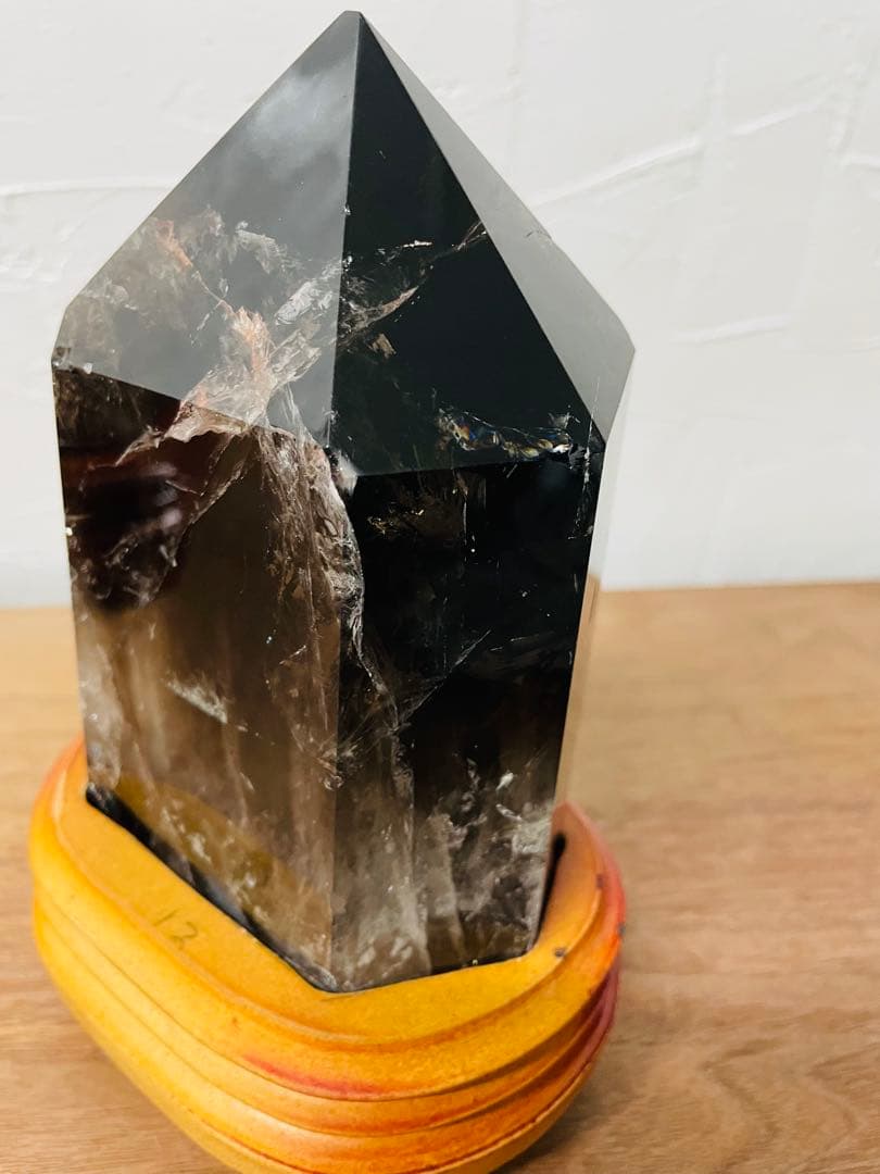 煙水晶 スモーキークォーツ 六角柱 約20cm 台座付き