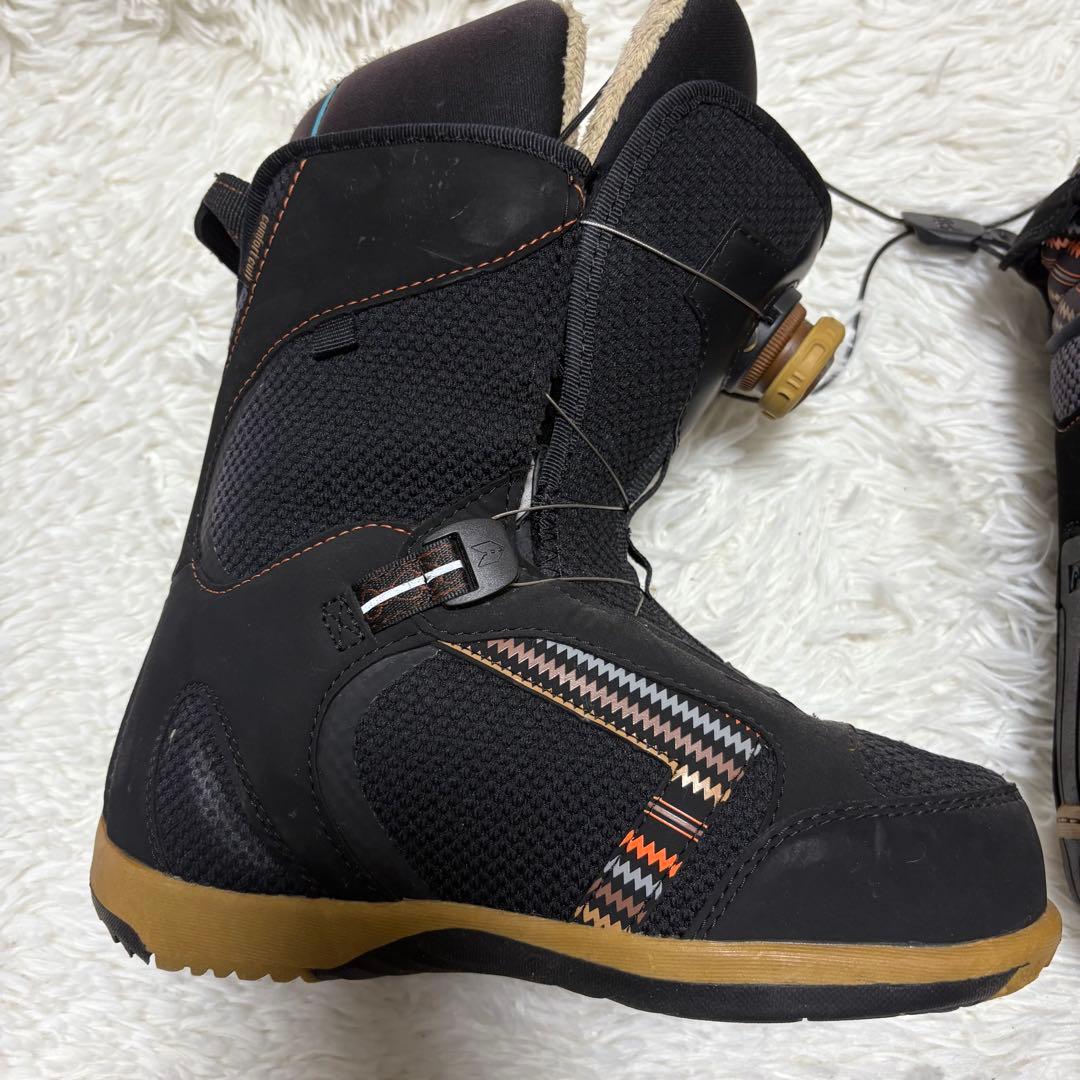 HEAD CLOVER 22.5cm レディーススノーボードブーツ　ダイヤル式