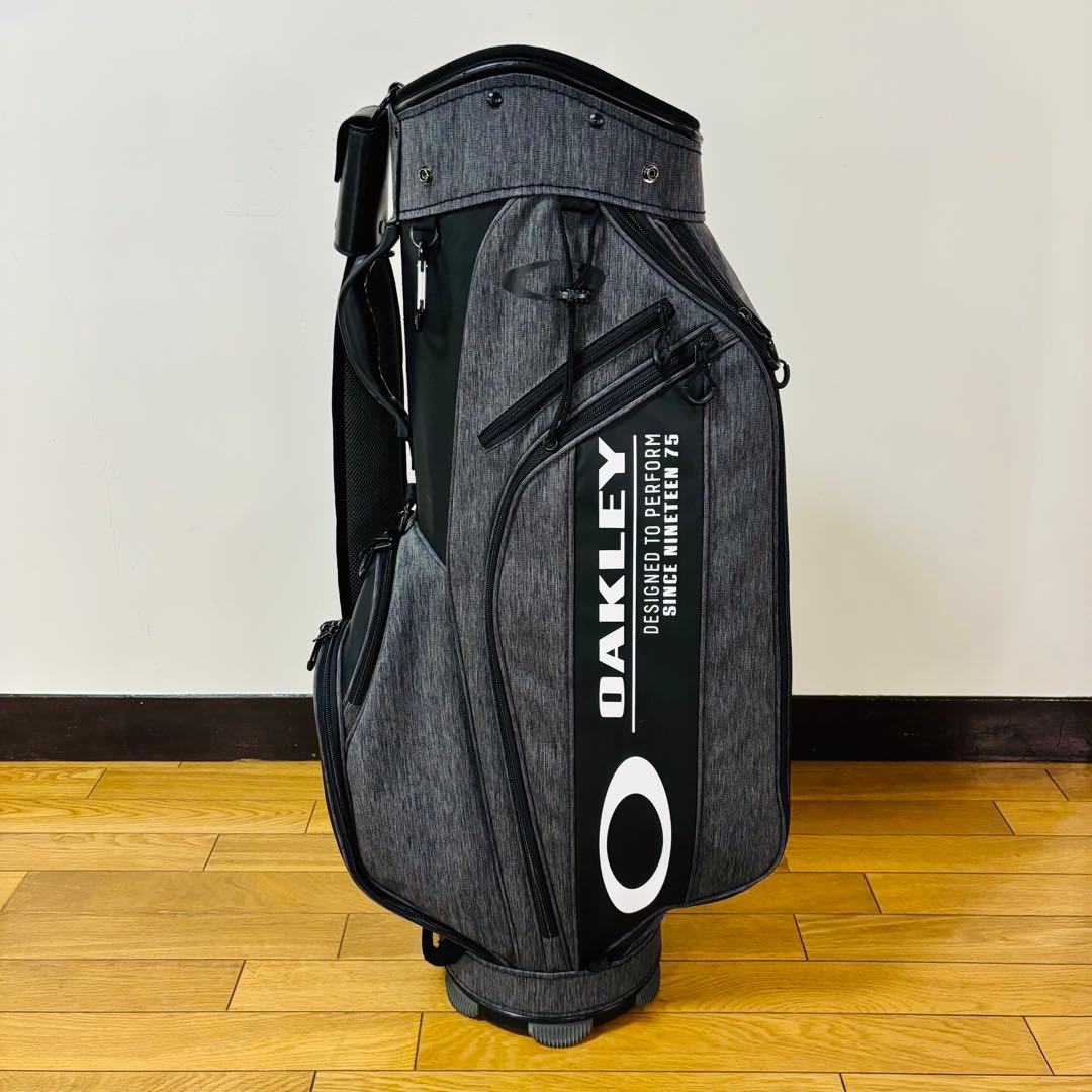 【極美品】オークリー キャディバッグ 9.5型　送料込み