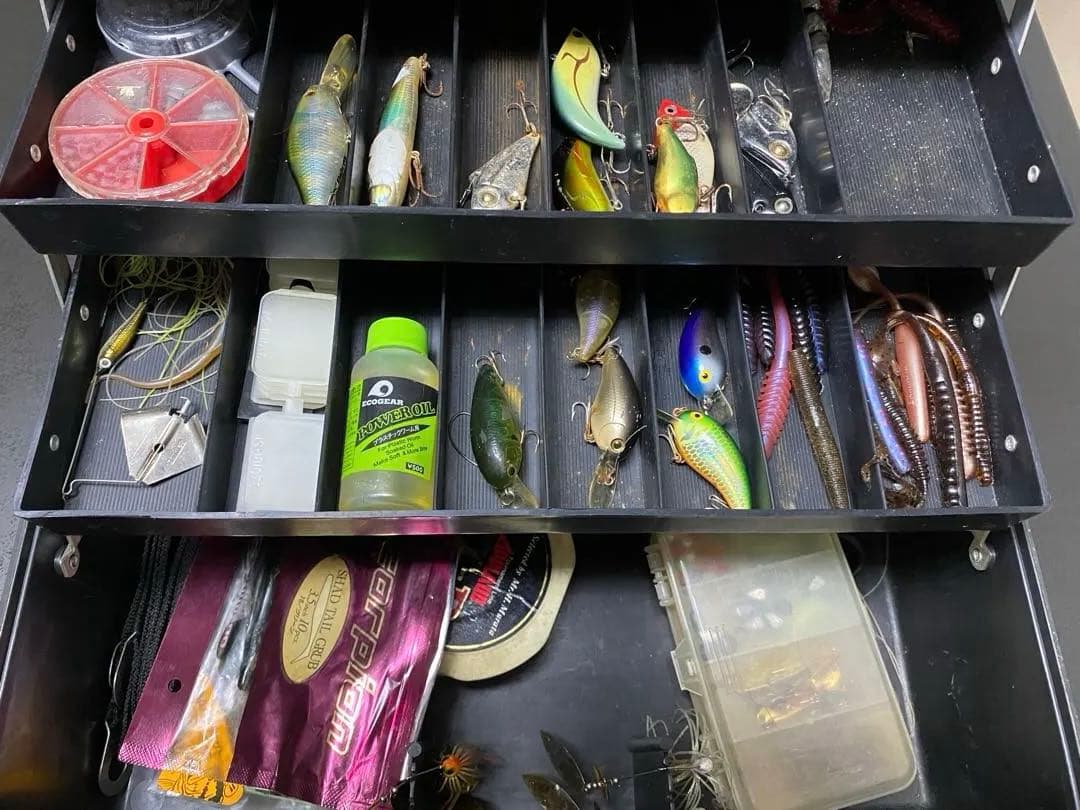 バス釣り引退セット　ハードルアー40個　オールドルアー多数　送料込